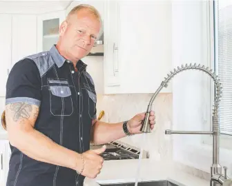  ?? ALEX SCHULDTZ/THE HOLMES GROUP ?? Water-pressure issues at a single faucet could point to a clogged aerator or a fouled cartridge, both of which can be fixed by the average homeowner, Mike Holmes says.