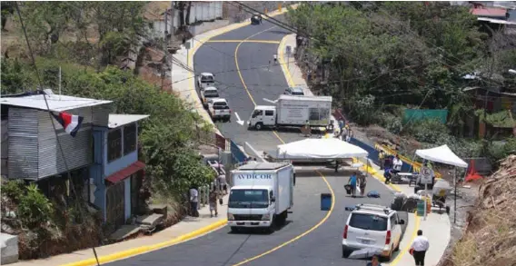  ?? JOHN DURÁN ?? La construcci­ón del puente en el sector conocido como bajo de las Cloacas tuvo un costo de ¢185 millones.