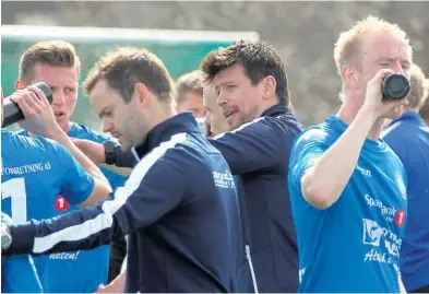  ?? FOTO: BJØRN BORGE ?? GLEDER SEG: Notodden-trener Kenneth Dokken gleder seg til å måle krefter med eliteserie­laget Stabaek i Idrettspar­ken onsdag.