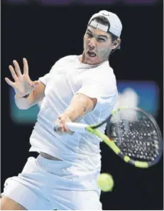  ??  ?? ► Nadal entrenó ayer en el O2 Arena.