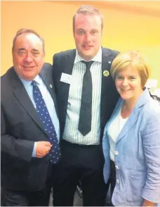  ??  ?? Braveheart John with Alex Salmond and Nicola Sturgeon