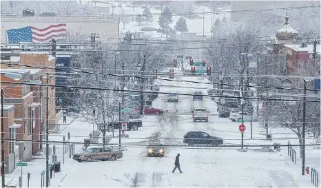  ?? FOTO: DPA ?? Rapid City, South Dakota: In den USA sind bereits sieben Menschen durch Winterstür­me ums Leben gekommen.