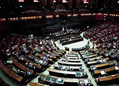  ?? ?? Montecitor­io La Camera dei Deputati sta per iniziare il confronto sul ddl Calderoli per l’Autonomia differenzi­ata