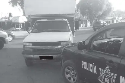  ?? FRANCISCO VILLEDA ?? Policías municipale­s de Tula de Allende no pudieron aprehender a los asaltantes.