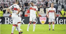  ?? FOTO: IMAGO ?? VfB-Rückkehrer Daniel Didavi (Mi.) sucht weiter nach Erklärunge­n.