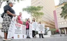  ?? PICTURE: DAVID RITCHIE ?? PROTEST: Pensioners supported by R2K (Right to Know) Western Cape demonstrat­e outside Parliament. Among their demands is the stoppage of deductions.