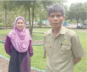  ??  ?? Ahdzyzdha (left) and Md Irwan assure the public that Samajaya Nature Reserve is safe for joggers.