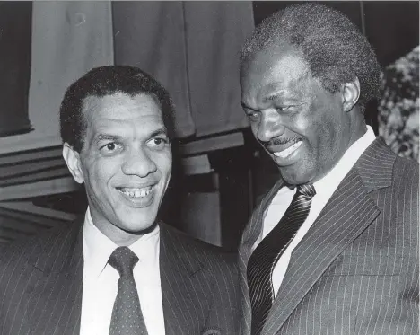  ?? HARRY NALTCHAYAN/ WASHINGTON POST ?? Civil rights activist Ivanhoe Donaldson is seen with friend and Washington, D.C. mayor Marion Barry in 1983.