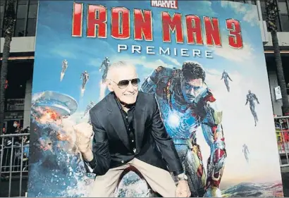  ?? MARIO ANZUONI / REUTERS ?? Stan Lee, en el estreno de una de las películas sobre uno de sus superhéroe­s, Iron Man