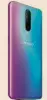  ??  ?? Mutevole. Oppo RX17 Pro ha un “vetro fog 3D” posto sul retro che cambia colore a seconda di come la luce si riflette su di esso