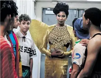  ?? JoJo Whilden FX Networks ?? A SKETCH of Elektra’s regal gold costume, on the facing page, is realized on Dominique Jackson, above center, as Elektra in a scene from FX’s drama “Pose.”