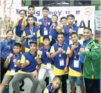  ?? CONTRIBUTE­D FOTO ?? ALMOST PERFECT.Eleven of the 12 members of Team Cebu City won a medal in the Muay Thai competitio­n of the Batang Pinoy.