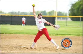  ?? ?? Lilli Jackson pitches for the Adams Central Jets against the Heritage Patriots in Monroevill­e. Photo provided