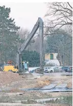  ?? FOTO: PFARR ?? Die Bagger rollen noch im westlichen Teil des Bresgespar­ks.