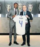  ?? RM ?? Alaba, con Florentino Pérez