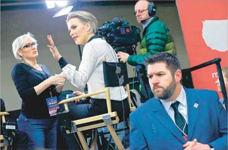  ?? Chip Somodevill­a Getty Images ?? FOX NEWS’ Megyn Kelly prepares for an interview in February. She has said she’s undecided about her future with the cable network.