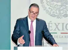 ??  ?? Gerardo Gutiérrez Candiani, titular de la Autoridad Federal para el Desarrollo de las Zonas Económicas Especiales, ayer en conferenci­a.