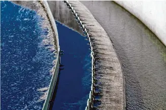  ?? Salgu Wissmath/Staff photograph­er ?? The clarifier is where sludge and clean water are separated at the S.A. River Authority’s Martinez II Wastewater Treatment Plant on Feb. 13. The plant services the East Side and Bexar County.