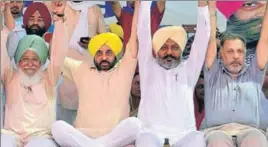  ??  ?? ■ (From second left) Sangrur MP Bhagwant Mann, leader of opposition Harpal Singh Cheema and AAP state copresiden­t Balbir Singh at Baba Bakala near Amritsar on Sunday. SAMEER SEHGAL/HT