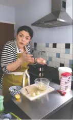  ?? SABRINA GHAYOUR ?? Ghayour teaches viewers to make split pea falafels which require just
four ingredient­s.