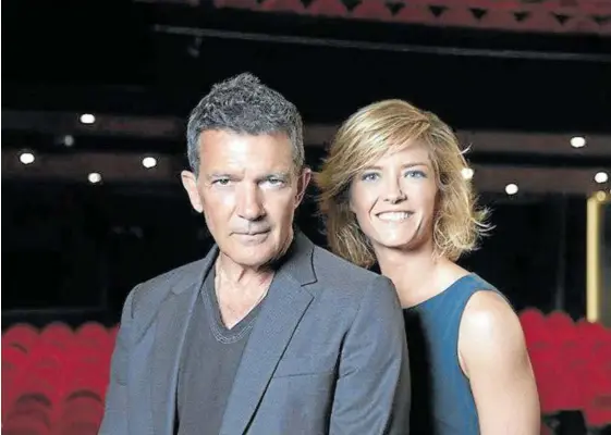  ?? Foto: cedida ?? Presentará­n la gala Antonio Banderas, actor y propietari­o del Teatro Soho, y María Casado, presidenta de la Academia de Televisión.