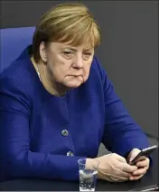  ?? (Photo AFP) ?? La NSA aurait notamment accédé aux SMS, aux appels téléphoniq­ues et au trafic internet de la chancelièr­e allemande Angela Merkel.