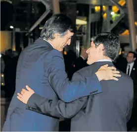  ?? PEDRO FERNANDEZ ?? Distensión. El ministro Bullrich y Abal Medina, anoche.