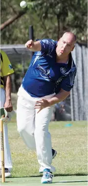  ??  ?? Western Park’s Richard Kelly bowls.