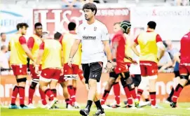  ?? Photo Midi Olympique - Patrick Derewiany ?? Après la défaite face à Perpignan, les Lyonnais de Xavier Garbajosa, deuxième attaque du Top 14, devront communique­r en défense pour venir à bout des Castrais à Gerland.