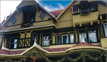  ?? SAL PIZARRO – STAFF ?? The Winchester Mystery House is decorated for “The Spirit of Christmas” tours in November and December, including Victorian Candleligh­t tours that start today.