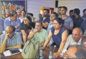  ??  ?? Homebuyers in Amrapali's Zodiac housing project interact with the builders and Noida authority officials. VIRENDRA SINGH GOSAIN/HT PHOTO