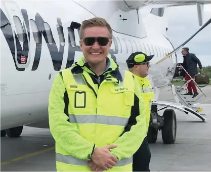  ?? FOTO: PRIVAT ?? Under sina permitteri­ngsveckor ska Olli-Pekka Lummi, affärsutve­cklare på flygbolage­t Norra sitta på skolbänken i Borgå och plugga ett framtida mera digitalt, lönsamt och hållbart flyg.
