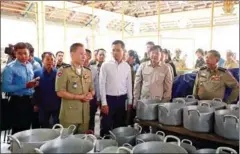  ?? SOKHA FB ?? Interior minister Sar Sokha visits the prison on January 10.