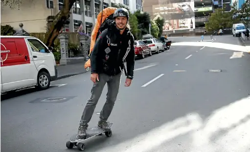  ?? CAMERON BURNELL/STUFF ?? Former soldier Blair Benefield is skating the length of New Zealand.