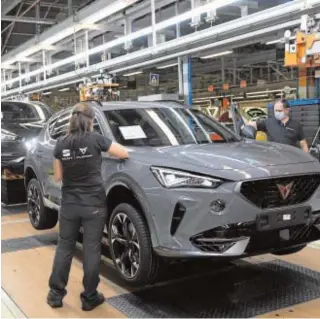  ?? INÉS BAUCELLS ?? Línea de montaje del Cupra en la fábrica de Seat de Martorell