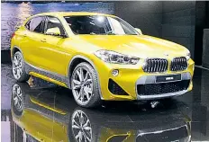  ??  ?? Publikumsw­eltpremier­e für den BMW X2. Der kompakte SUV startet im März. Kostenpunk­t: 39.700 bis 46.100 €.