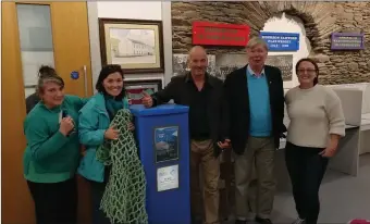  ??  ?? SS Net-reuse project members Anita McKeowan, Lucy Hunt, Damian Foxall and Eleanor Turner with on one of Ireland’s last lighthouse keepers Ted Kennedy (second from right) at the Net-reuse launch