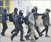  ?? (Photo PQR/Ouest-France) ?? A Nantes,  interpella­tions ont eu lieu. Des échauffour­ées ont aussi eu lieu à Paris, Marseille et Rouen.