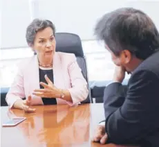  ?? FOTO: AGENCIA UNO ?? ►► Christiana Figueres con Marcelo Mena.