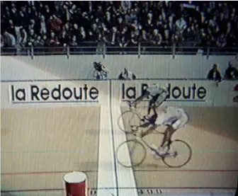  ??  ?? Duclos- Lassalle alone and on his way to a cathartic victory in Roubaix
One year on, Duclos gets his front wheel in front of Ballerini’s just when it matters