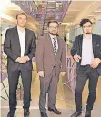  ?? FOTO: RKY ?? Justizmini­ster Thomas Kutschaty (M.) mit den Islamexper­ten Luay Radhan (l.) und Mustafa Doymus.