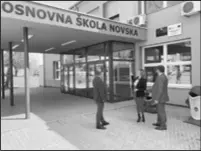  ??  ?? Na školi je obnovljeno krovište, napravljen­a nova fasada, zamijenjen­a sva stolarija, stavljen novi kotao za centralno grijanje...