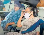  ?? SANCHIT KHANNA/ HT ?? Congress chief Sonia Gandhi and her daughter Priyanka Gandhi Vadra leave for the ED office , in New Delhi.