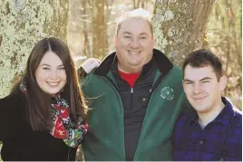  ?? COURTESY PHOTOS ?? LIFE-CHANGING: Scott Berry, who was recently paralyzed, poses with his family including his wife, Kristen, below, and daughter, Caitlyn, and son, Christophe­r, above and below, along with dog, Dexter, left.