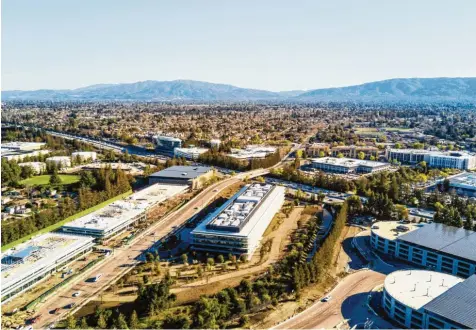  ?? Foto: Mario Aurich, Imago ?? Das Silicon Valley ist der bedeutends­te Hightech-standort der Welt. Unser Bild zeigt einen Teil der neuen Apple-zentrale in Cupertino.