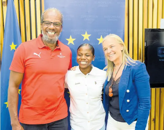  ?? ?? Her Excellency Marianne Van Steen (right), EU Ambassador to Jamaica, shares lens time with Olympian Megan Tapper, who has been named the race patron for the EU-JA 5K &10K run, and Running Events Jamaica director Alfred ‘Frano’ Francis.