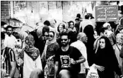  ?? ABEDIN TAHERKENAR­EH/EPA-EFE/REX/SHUTTERSTO­CK ?? Iranians shop Monday at Tehran’s bustling old Bazaar ahead of U.S. plans to reimpose sanctions against Iran.
