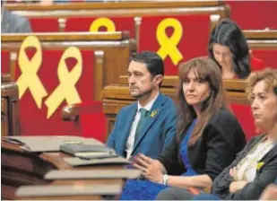  ?? INÉS BAUCELLS ?? En el centro, Borràs, la consejera en el foco de la polémica