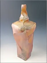  ??  ?? “Twisted Shino Vase” by Dan Molyneux