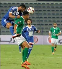  ?? KT photo by Juidin Bernarrd ?? Al Nasr’s Khaleefa Mubarak Ghanim and Adeilson Pereira De Mello of Al Shabab compete for the ball. —